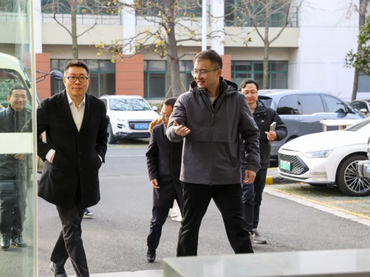 锻造新质生产力 实现高质量发展丨武进区委书记沈东率队调研华体会体育-华体会(中国)
